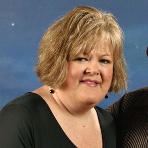 Meet your Posher, Lori!🐾🐾🏈🏈